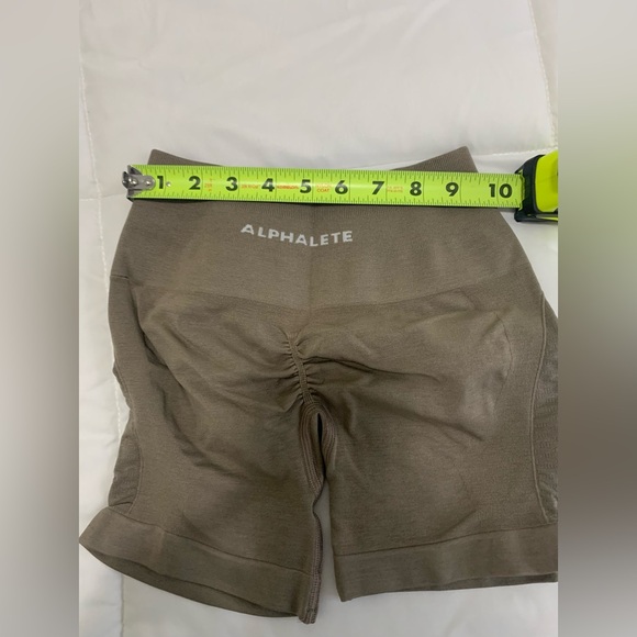 New Women’s Alphalete Amplify Contour 5” Shorts Size Small - Picture 3 of 6